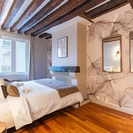 Heart Of - Spacious 3-bedroom Air-conditione * Paris