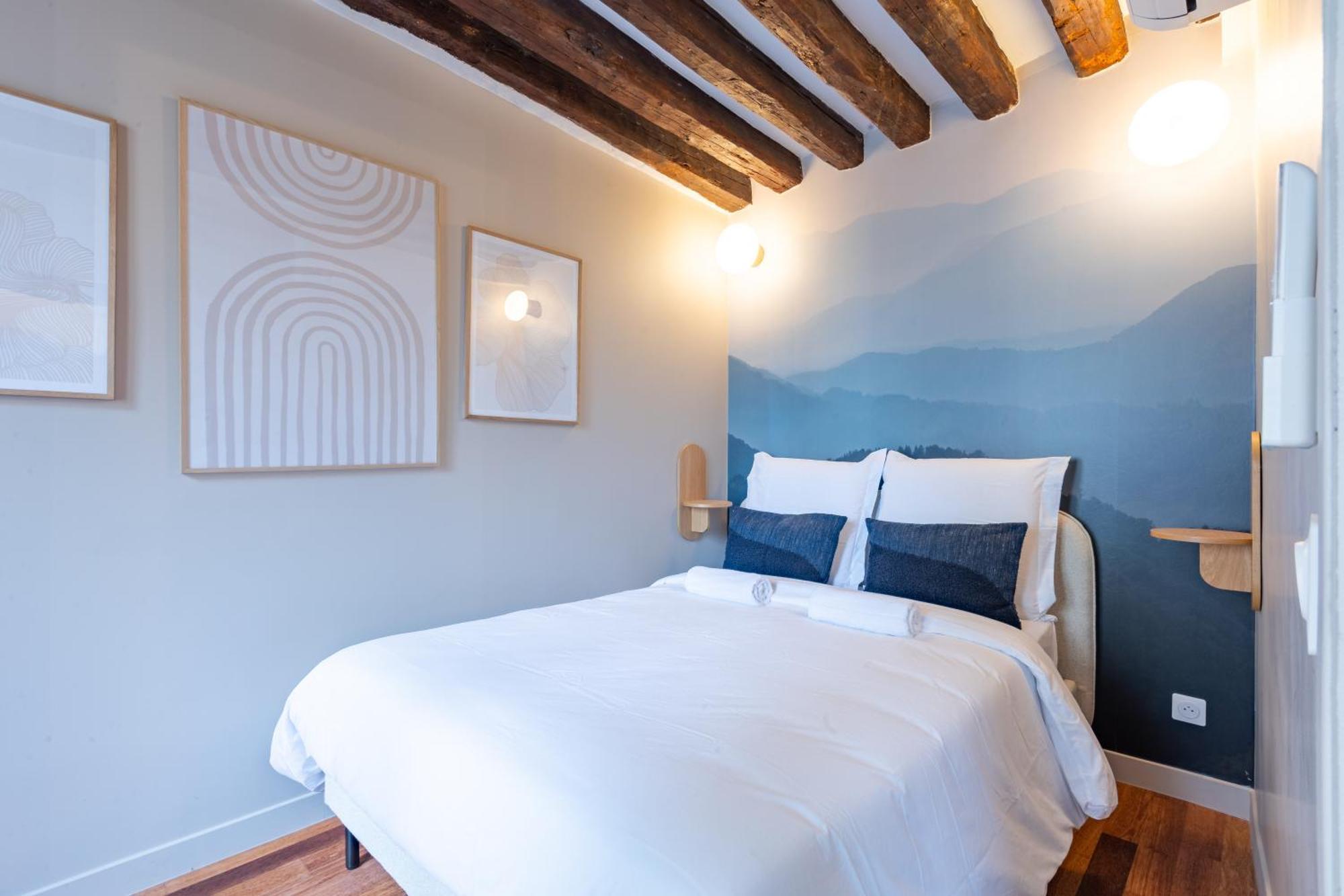 Heart Of - Spacious 3-bedroom Air-conditione Paris
